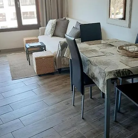 Tenis Golfmar 409a - Pool View Apartment *