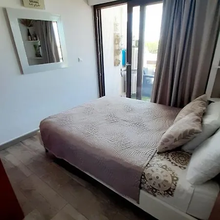 Tenis Golfmar 409a - Pool View Apartment *